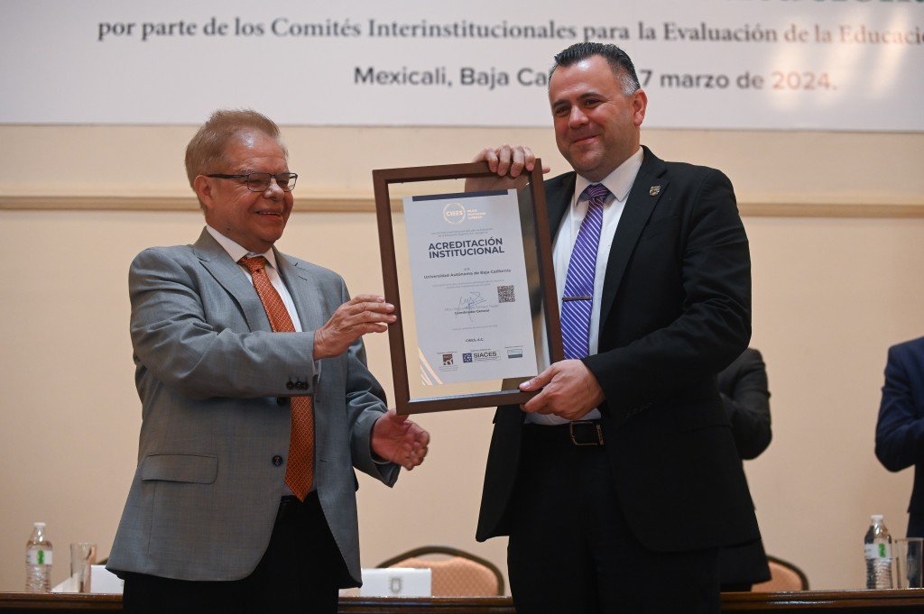 Acreditación_Institucional_UABC_CIEES